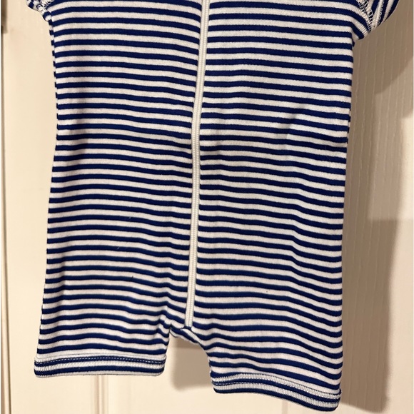 Two Infant 100 % organic cotton zip romper onesies mini stripe in blue NWT - Picture 4 of 7